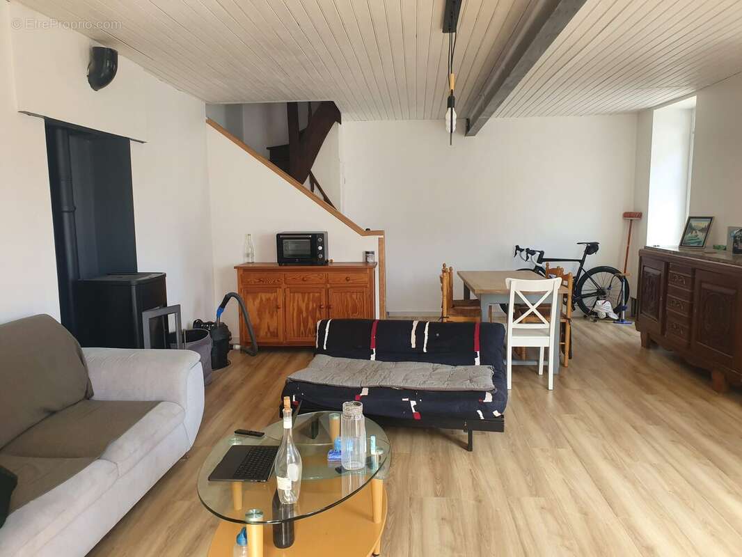 Maison 120 m² à Pisany  - photo 3