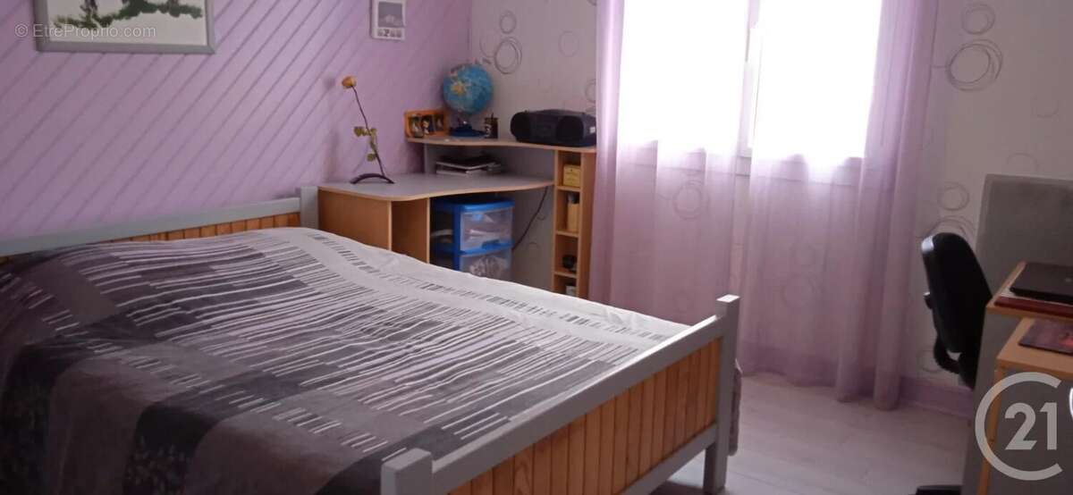 Maison à ARGENTRE-DU-PLESSIS