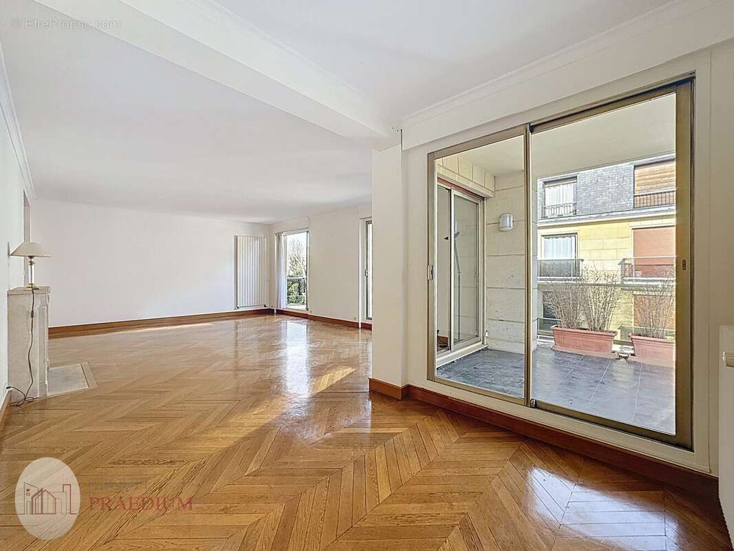 Appartement à VERSAILLES