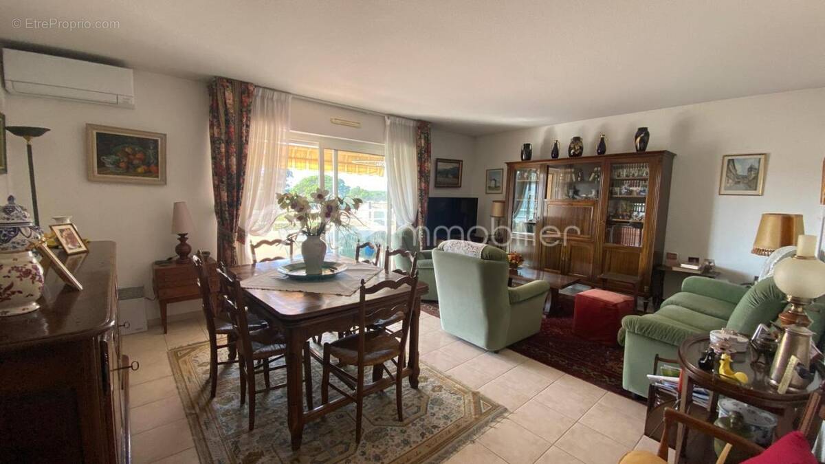 Appartement à SAINT-RAPHAEL
