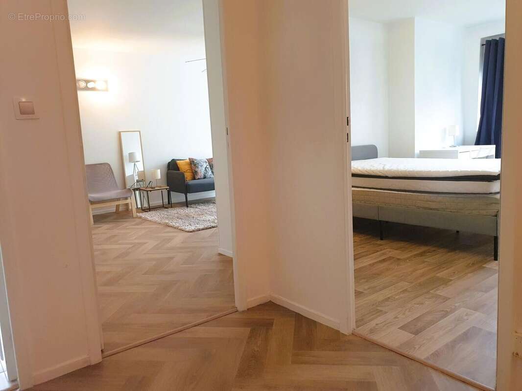 Photo 2 - Appartement à DEVILLE-LES-ROUEN