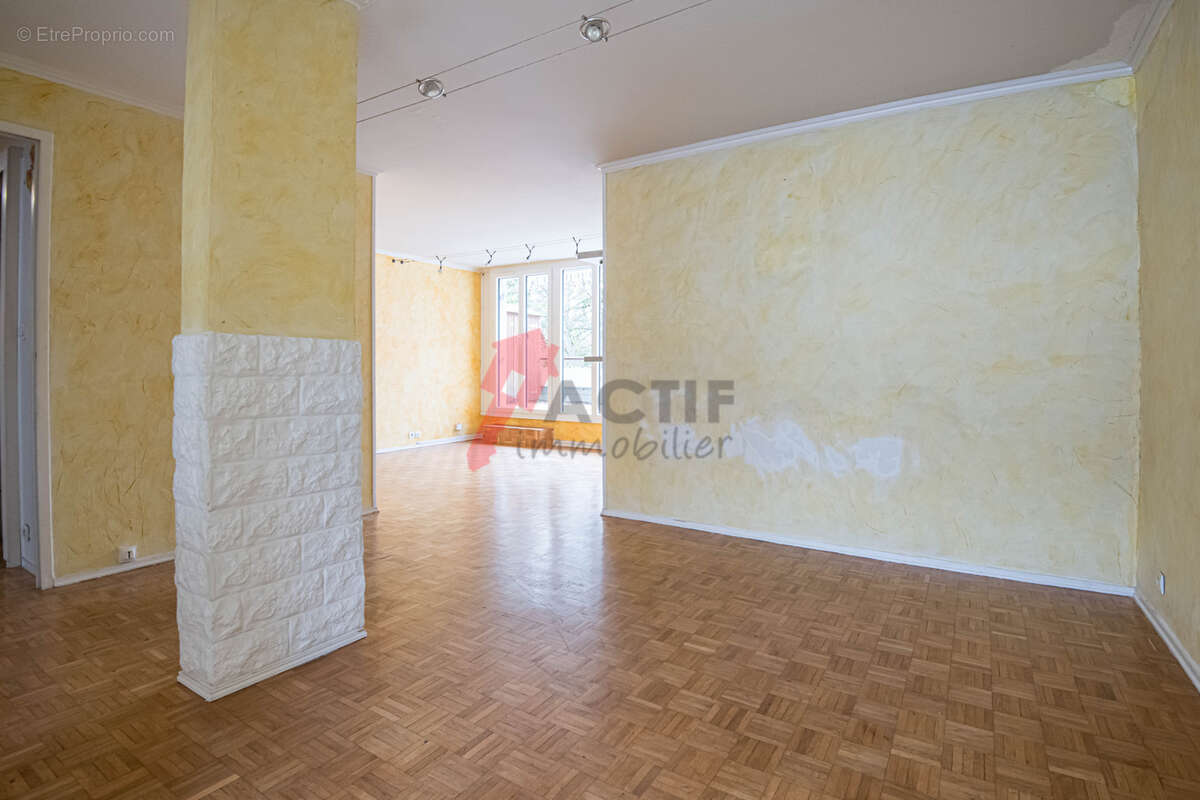 Appartement à RIS-ORANGIS