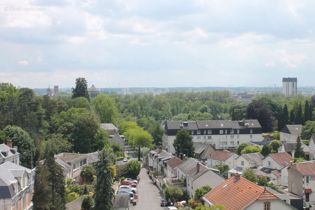 Appartement à SAINT-CYR-SUR-LOIRE