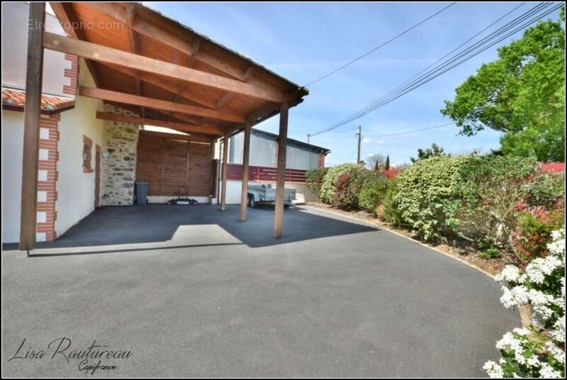 Maison à LES BROUZILS