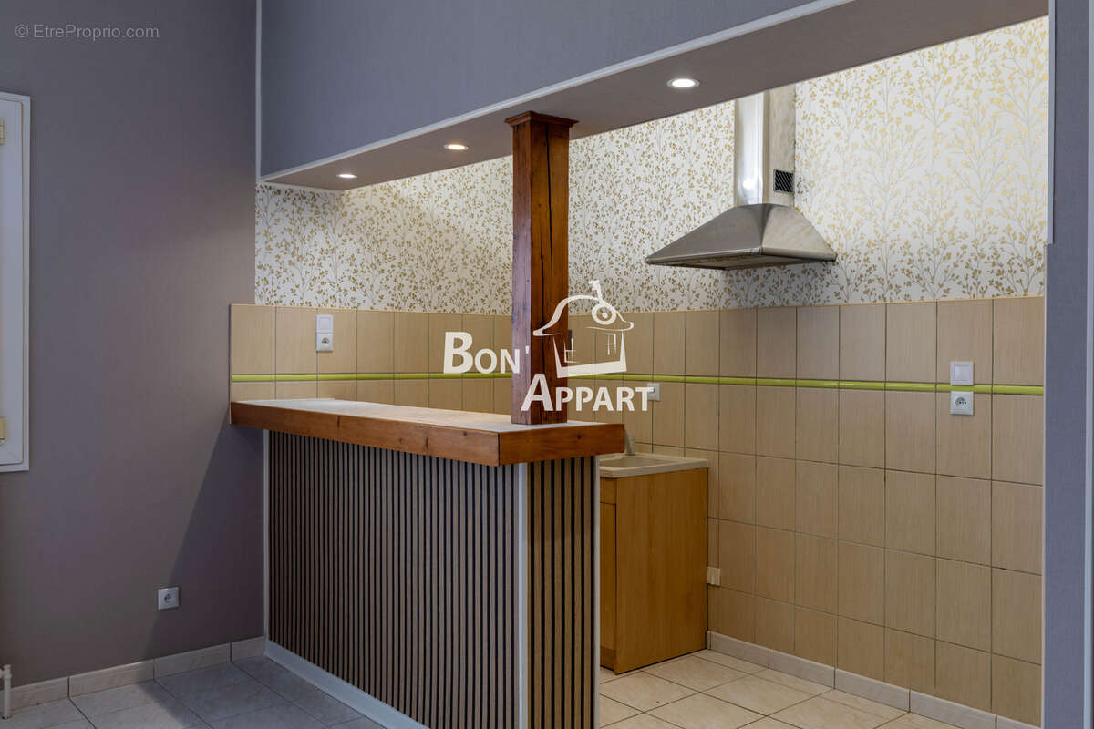 Appartement F2 avec entrée individuelle, garage et cellier   Centre de Rombas - photo 2