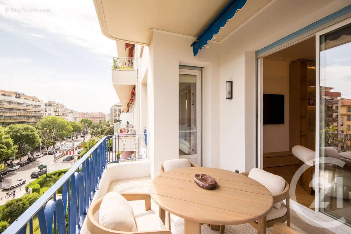 Appartement à NICE