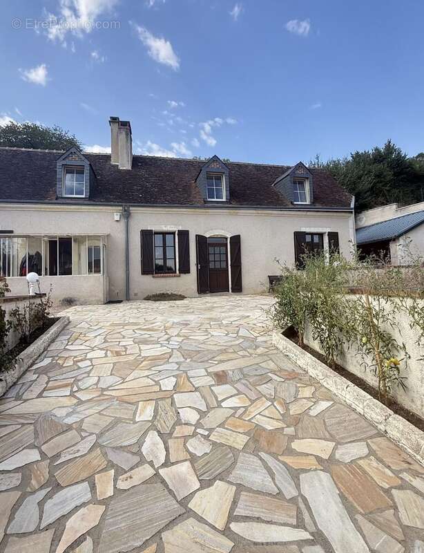 Maison 270 m² à Souge  - photo 2