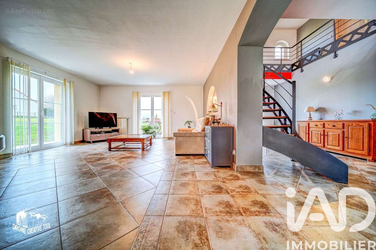 Photo 7 - Maison à LOUVIGNY