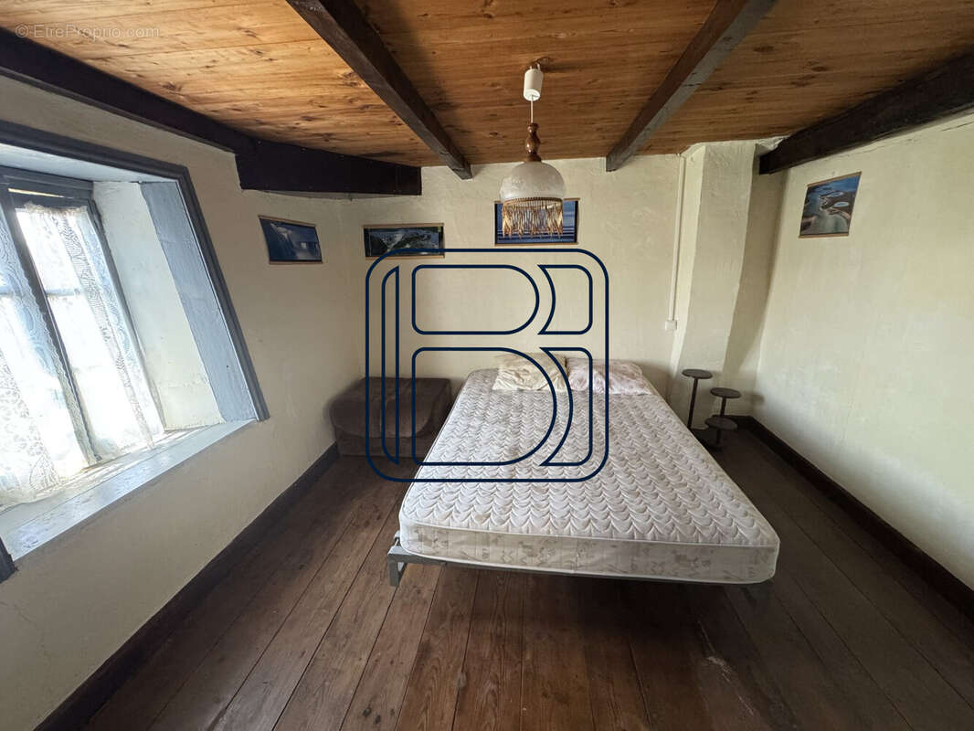 Maison à CHAUMONT-LE-BOURG