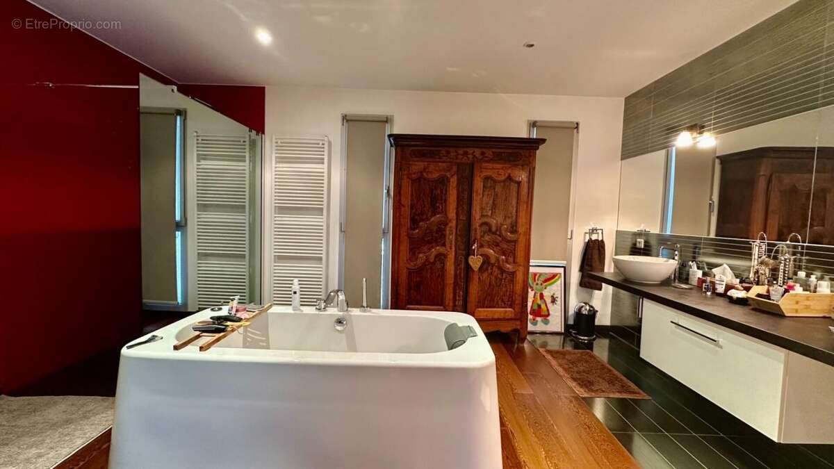 Maison à CHALONVILLARS