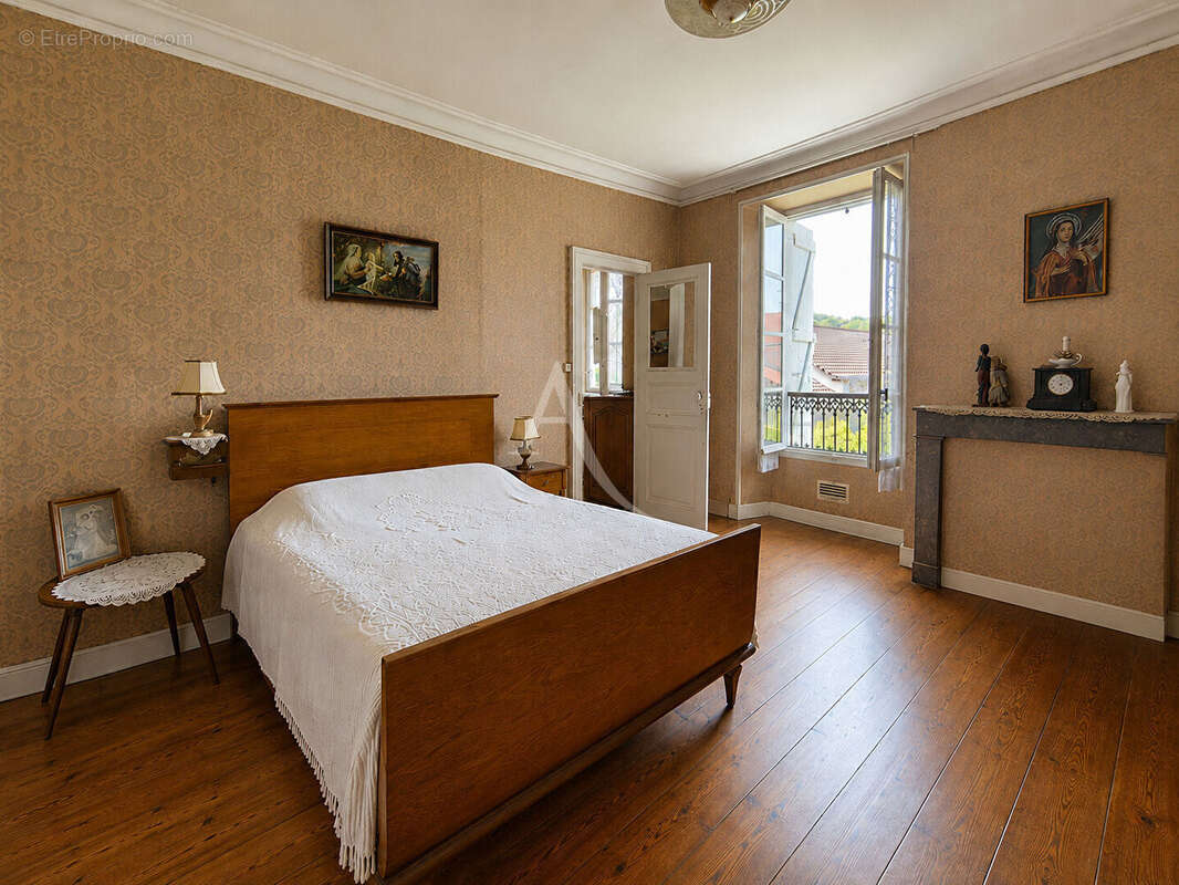 Maison Jurancon beau potentiel - photo 7
