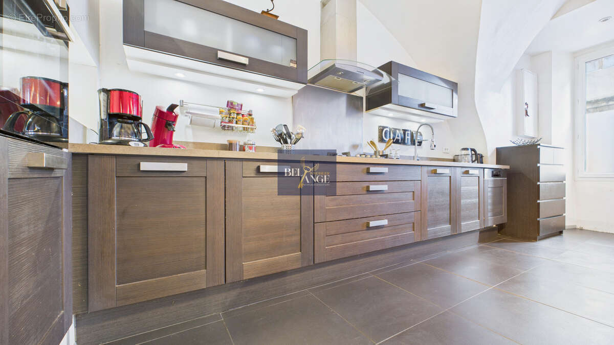 Maison à VILLENEUVE-DE-BERG