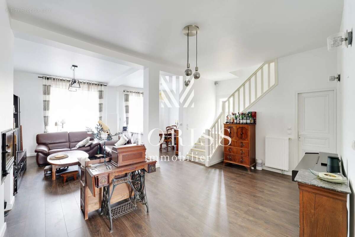 Maison à LE PERREUX-SUR-MARNE