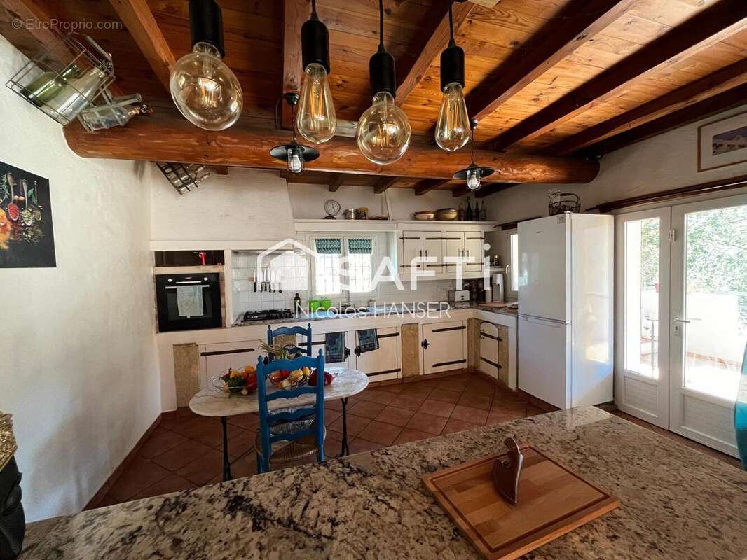 Maison 165 m² à Brouzet-Les-Ales  - photo 8