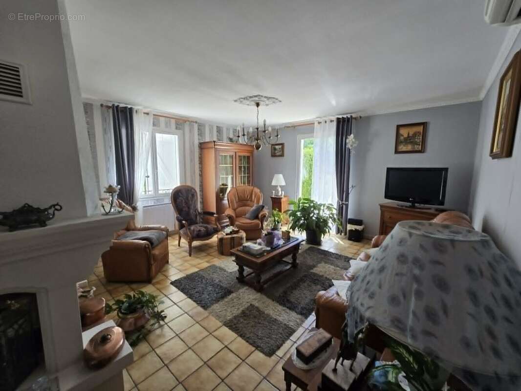 Maison à PAGNY-SUR-MOSELLE