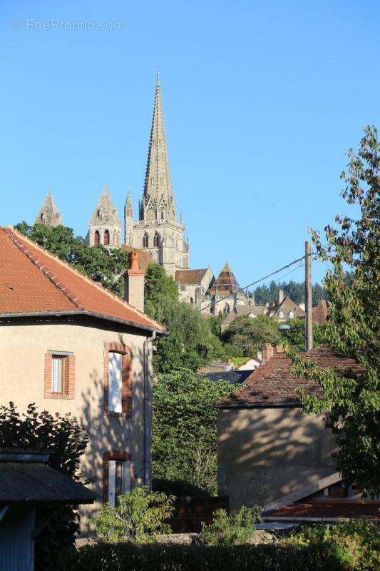 Maison à AUTUN