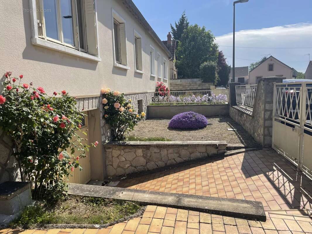 Maison à LUCE