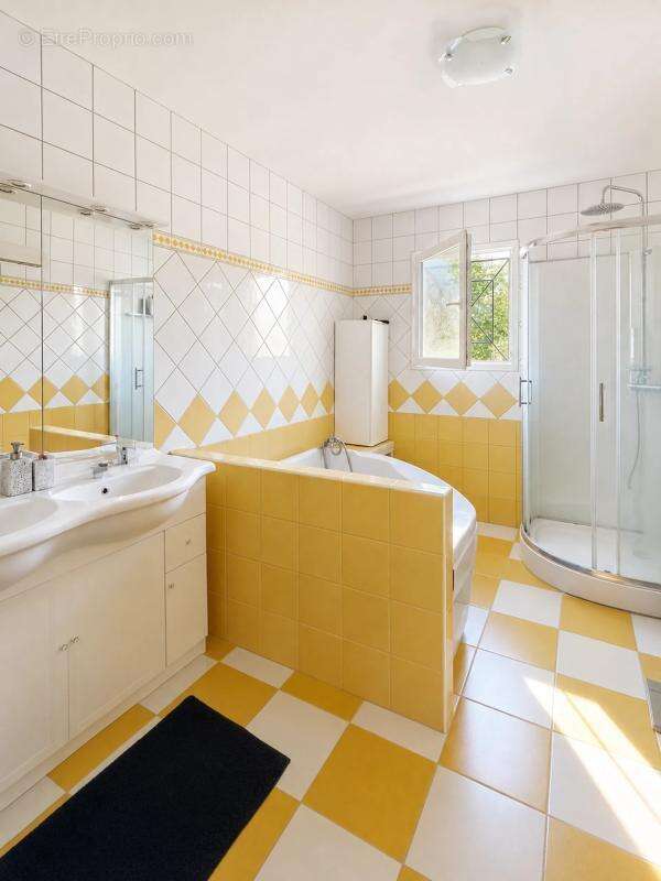 Maison de 4 pièces de 98m² à Authon-Ébéon - photo 6