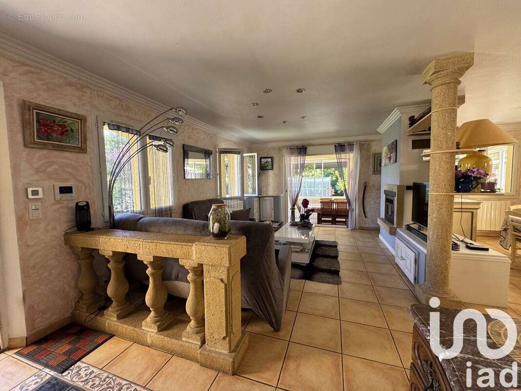 Photo 6 - Maison à ROBIAC-ROCHESSADOULE