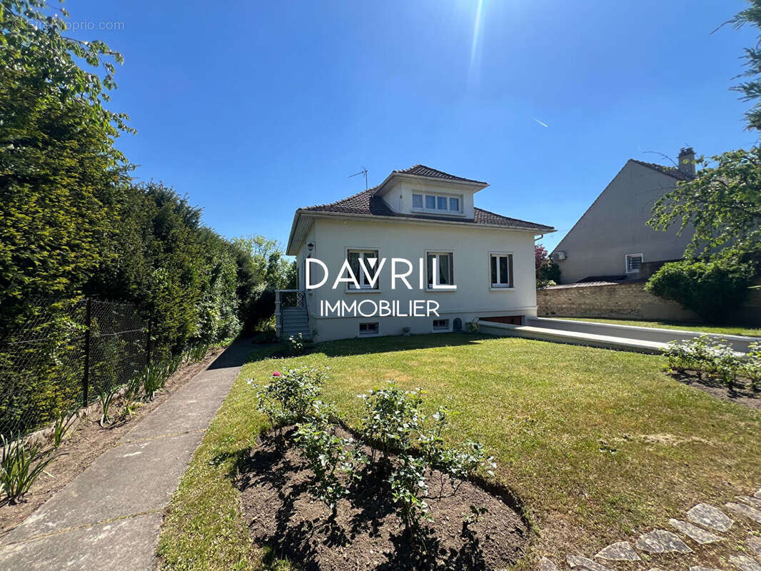 Maison à CONFLANS-SAINTE-HONORINE