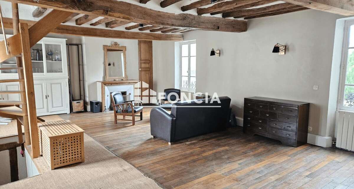 Appartement à FONTAINEBLEAU