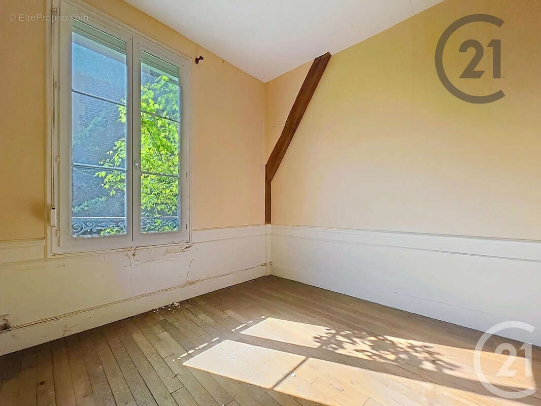 Appartement à SAINTE-SAVINE