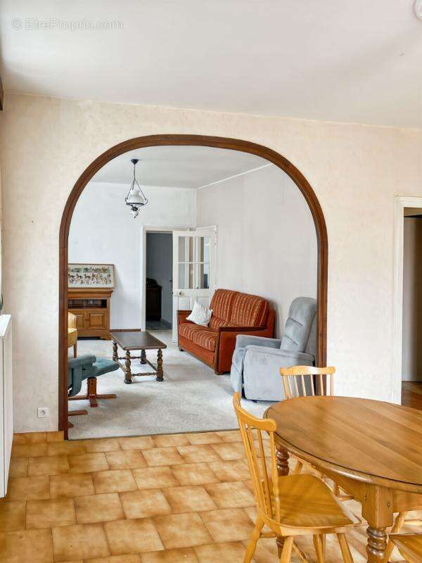 Maison à EPOISSES