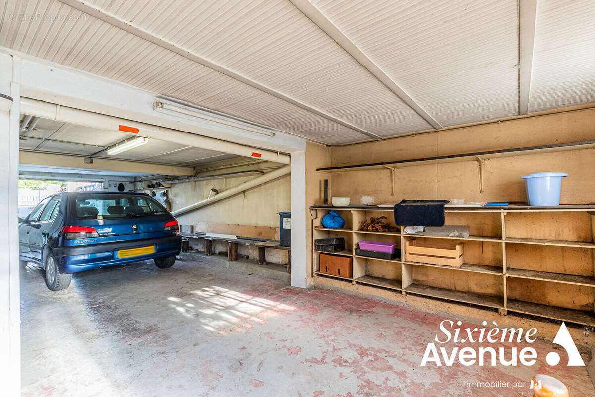 Maison à PARAY-VIEILLE-POSTE