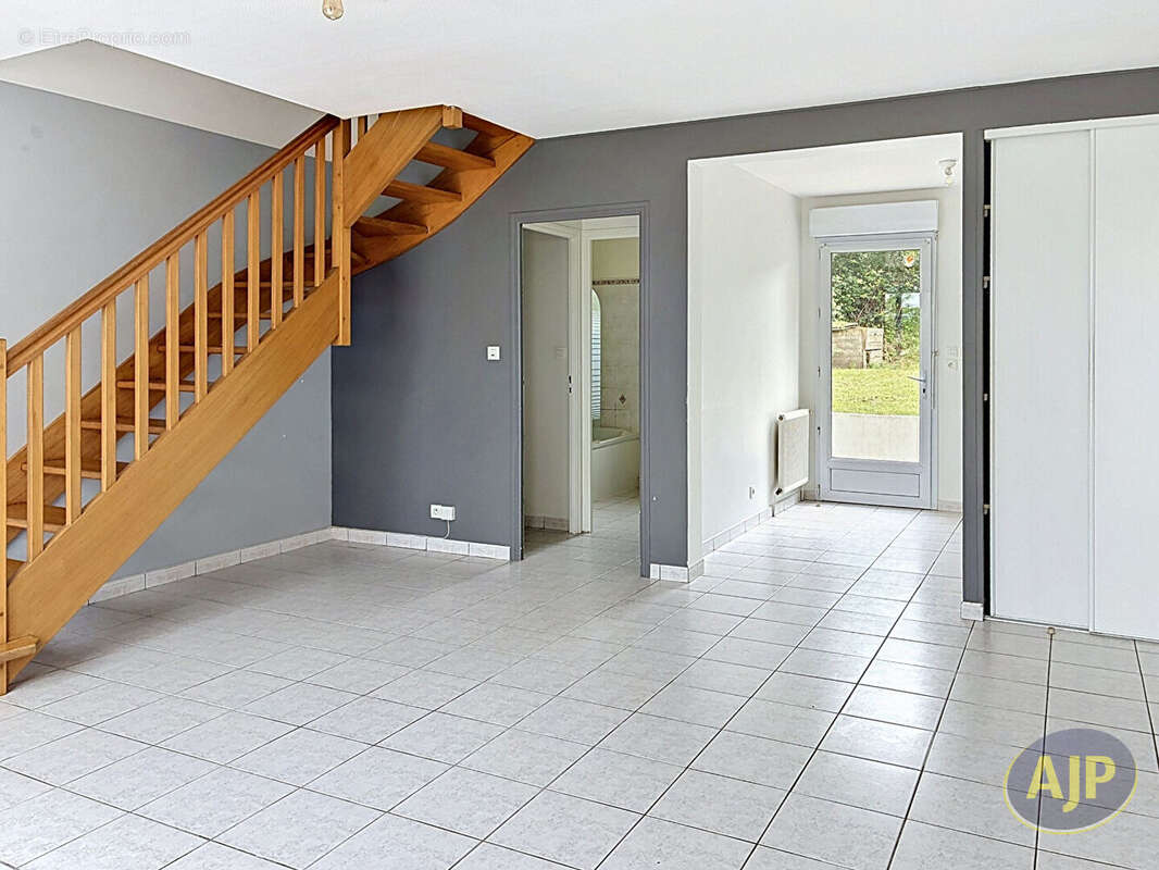 Maison à QUESTEMBERT