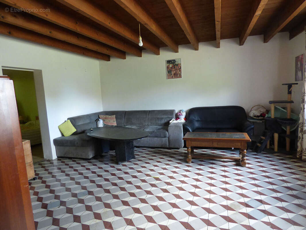 Maison rénovée 131 m² ?4 chambres, dépendances,3 117 m² de terrain - photo 5