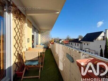 Photo 2 - Appartement à LE PLESSIS-ROBINSON