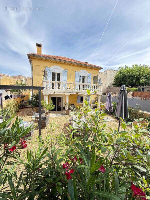 Maison à MALLEMORT