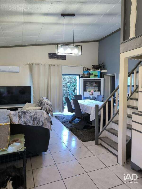 Photo 9 - Commerce à SORGUES