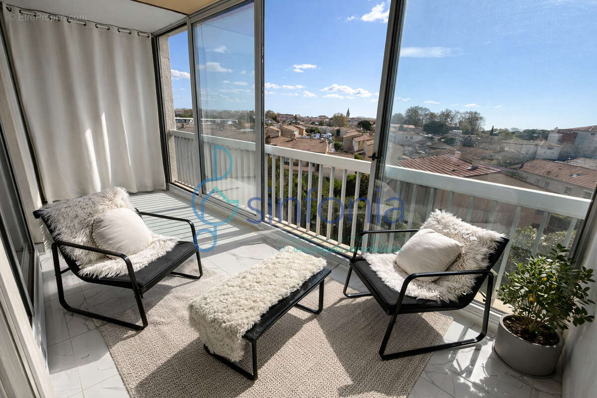 Appartement à LUNEL