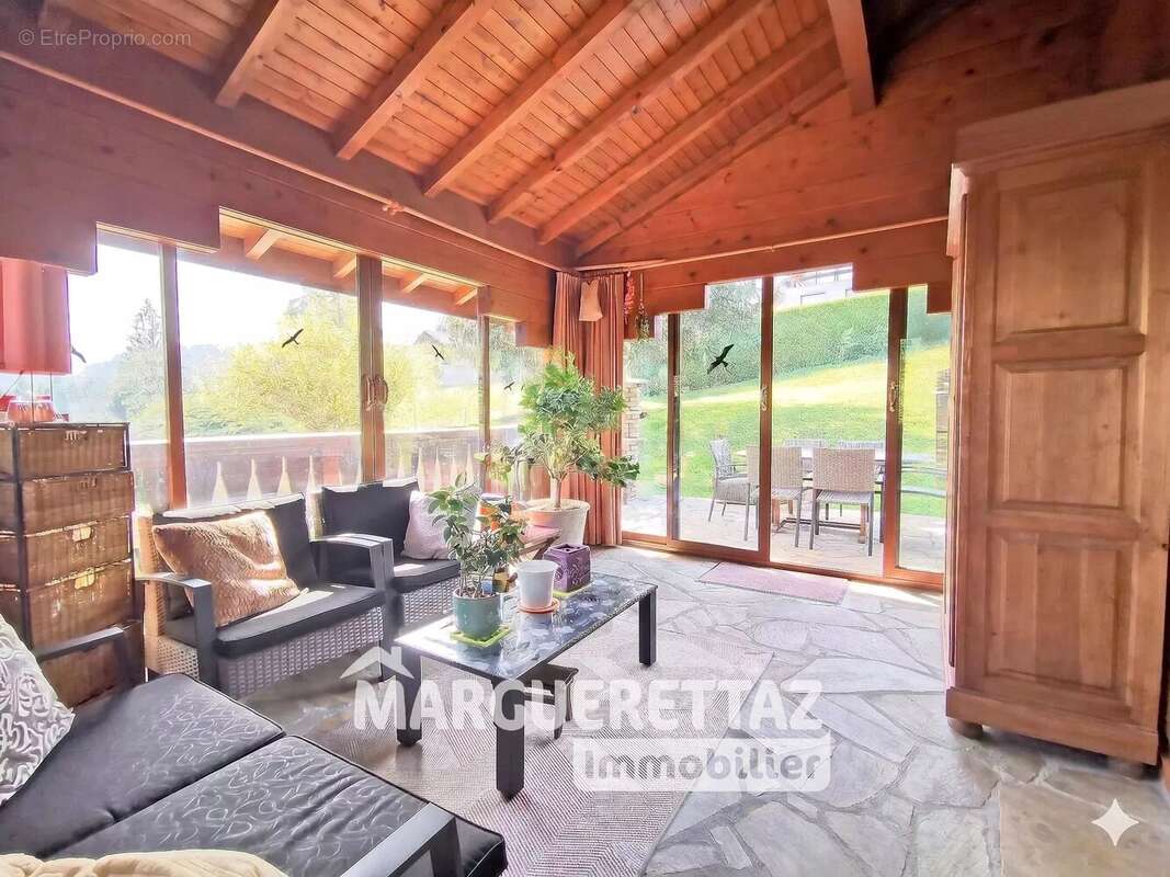 Chalet - vue dégagée - calme - 164 m² habitables - 2705 m² de terrain clôturé - Cœur de Boëge ! - photo 10