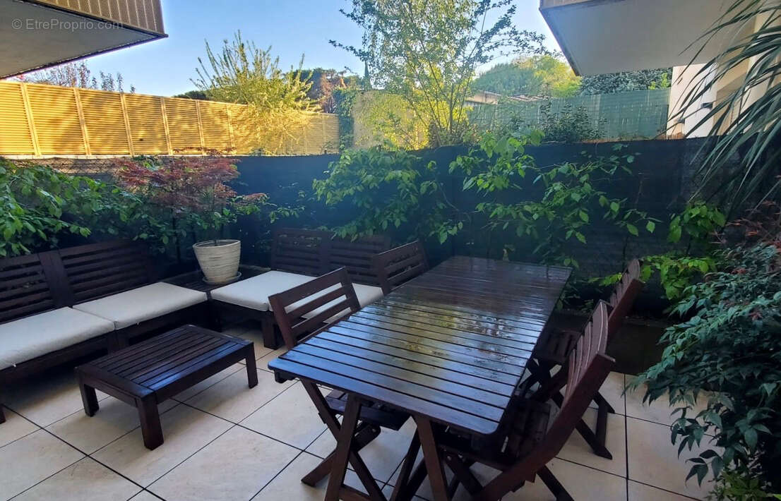Appartement à DECINES-CHARPIEU