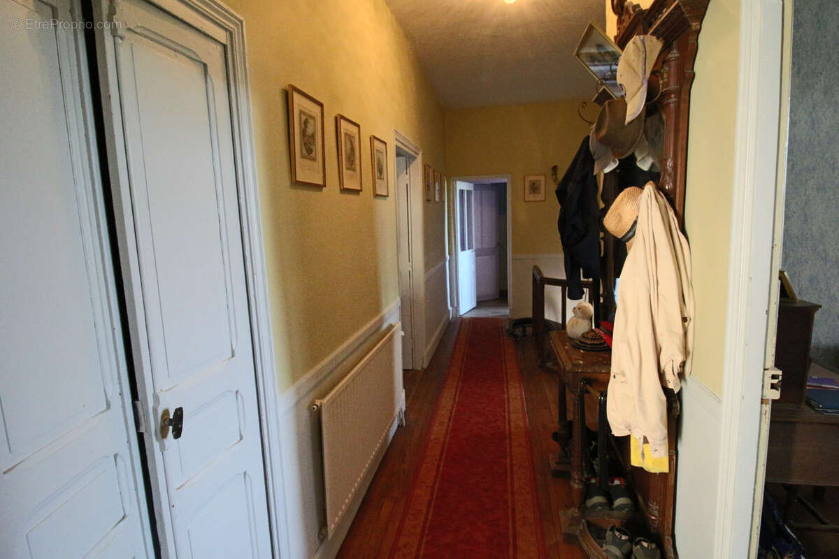 Maison à PUY-L'EVEQUE