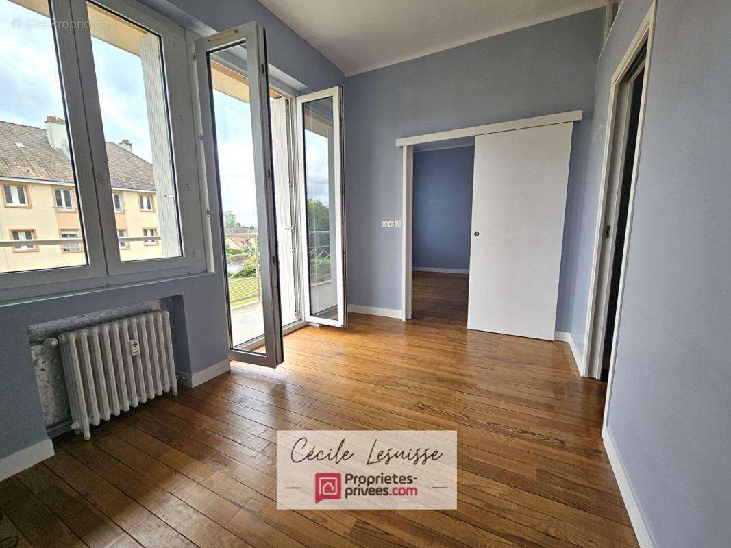 Appartement à NOTRE-DAME-DE-GRAVENCHON