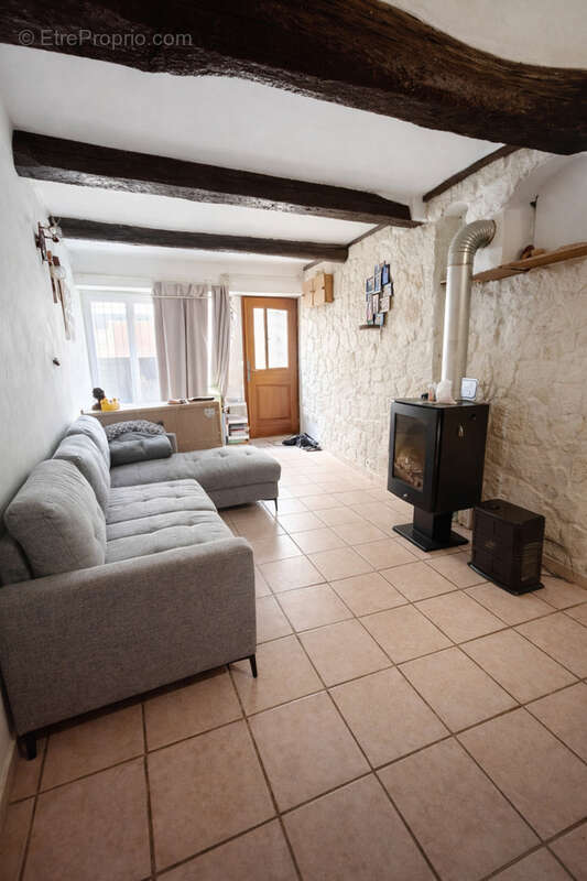 Maison à POURRIERES