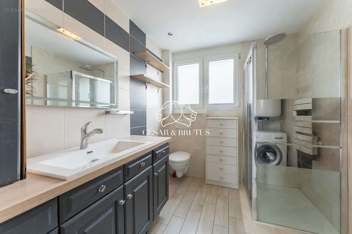 Appartement à LYON-9E