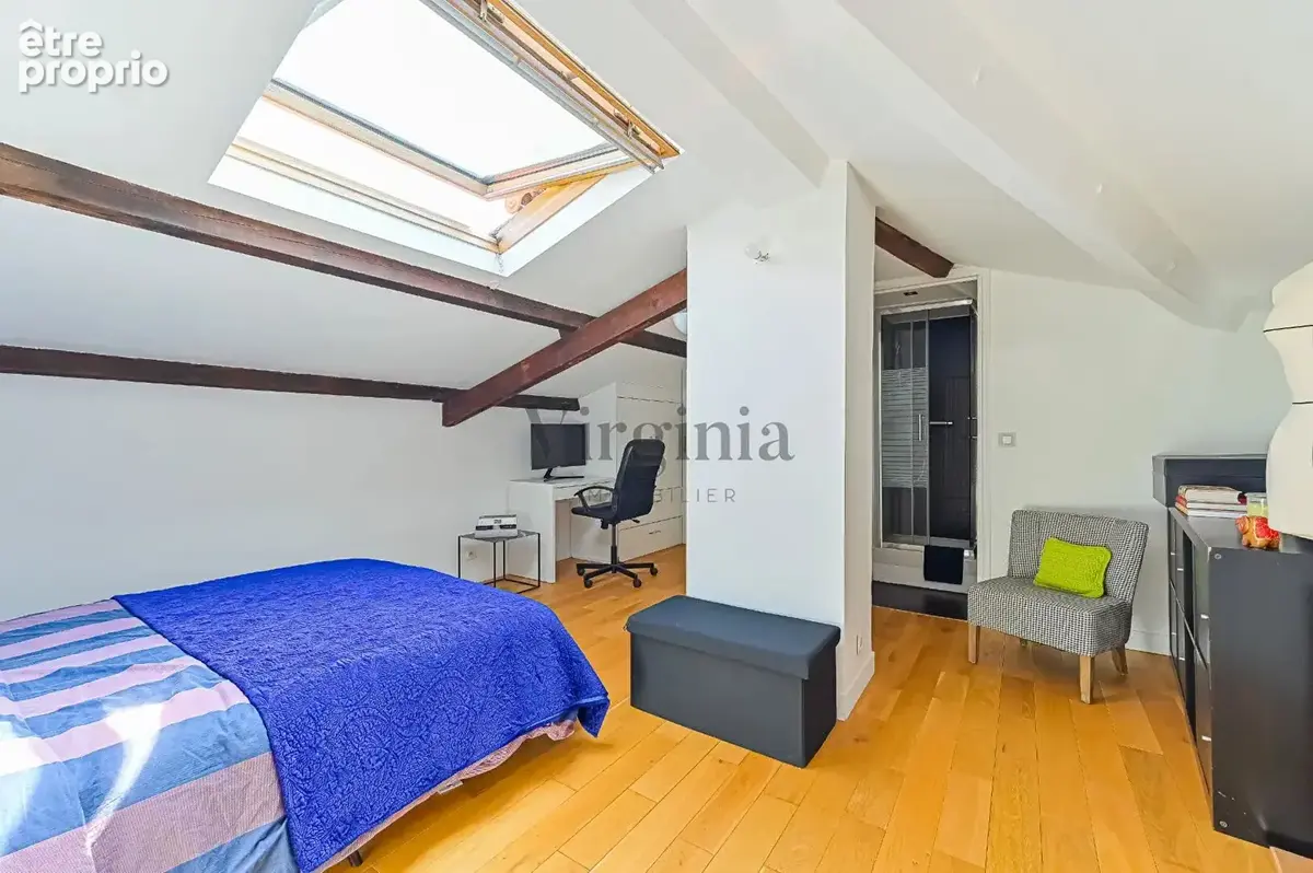 Maison de ville en duplex - Garage - 2 chambres - À deux pas du métro et du marché - photo 10