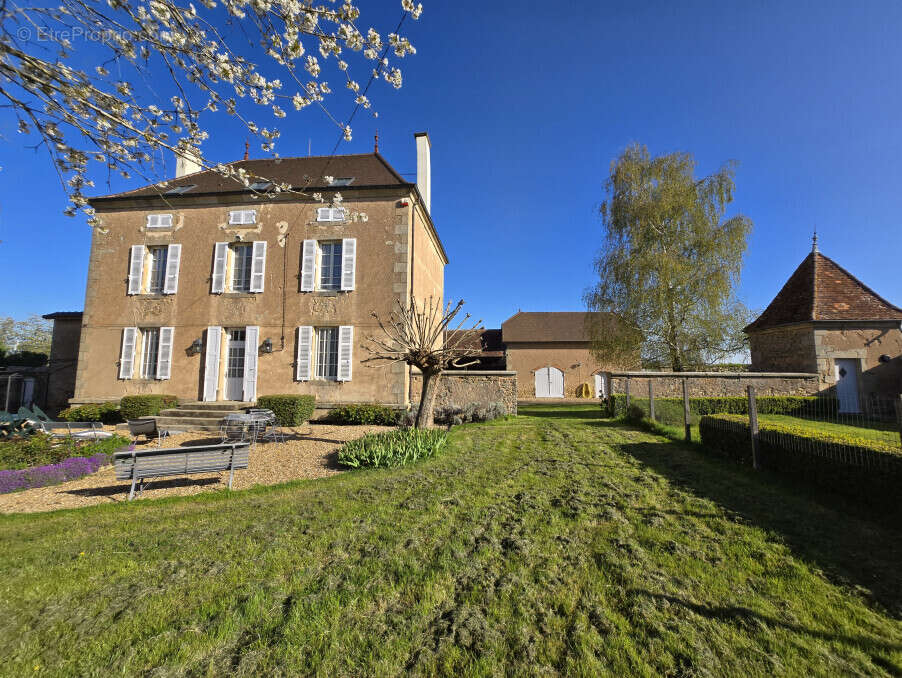 Maison à VARENNE-L'ARCONCE