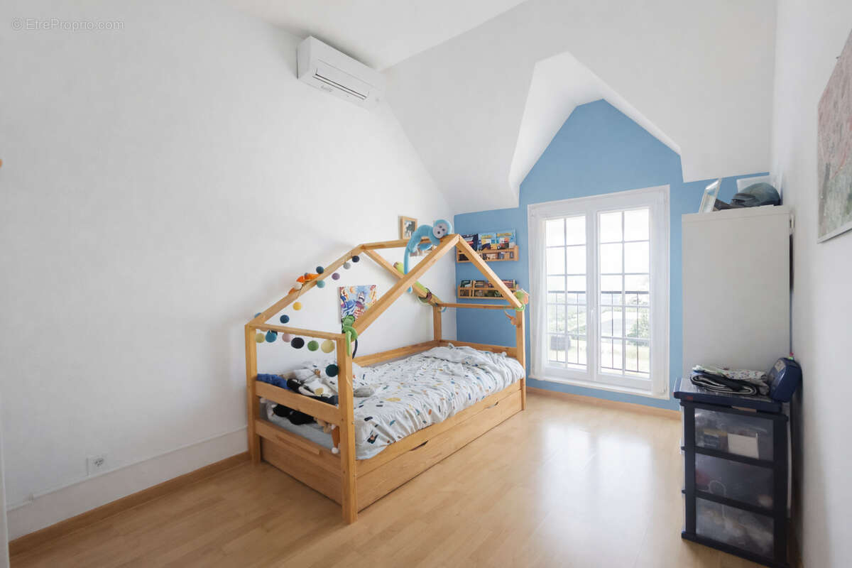 Maison à OZOIR-LA-FERRIERE