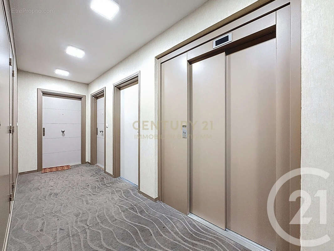 Appartement à L'ISLE-D'ABEAU