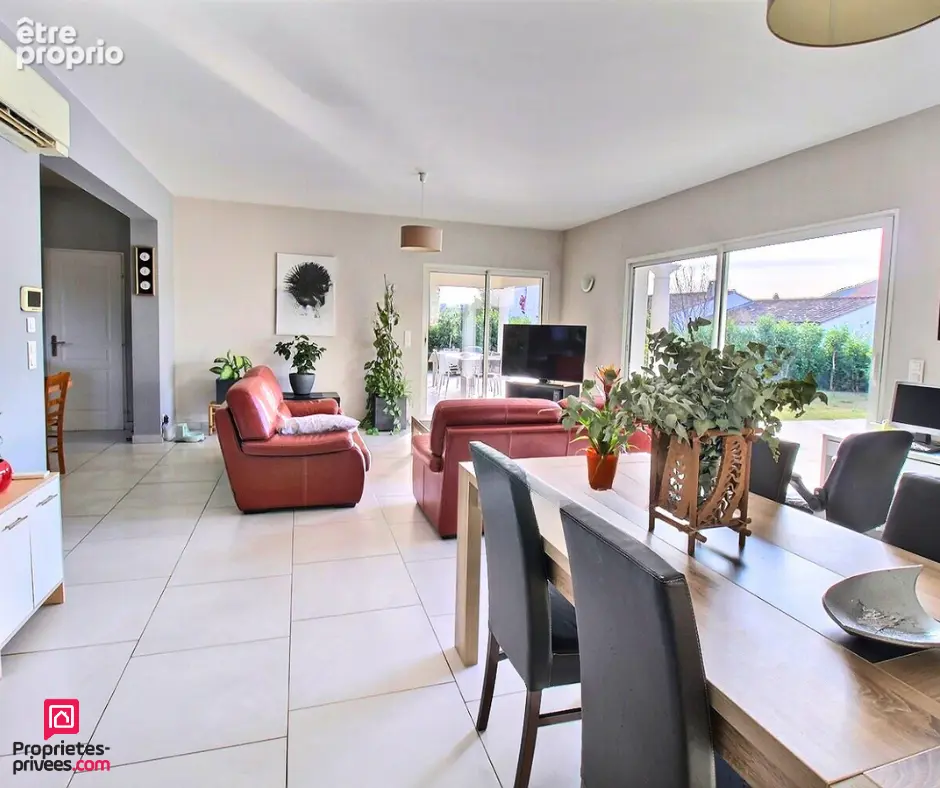 Villa plain pied avec piscine et double garage dans un quartier calme ! - photo 5