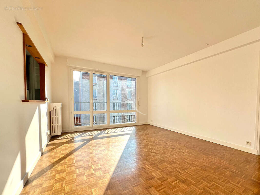 Appartement à FONTENAY-SOUS-BOIS