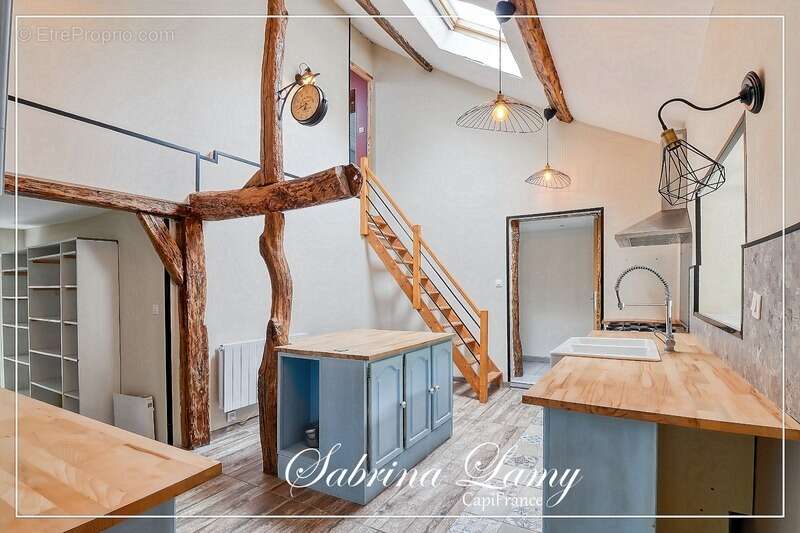  Maison avec dépendance à fort potentiel – Loisy-en-Brie (51130) - Jardin - Terrasse - photo 4