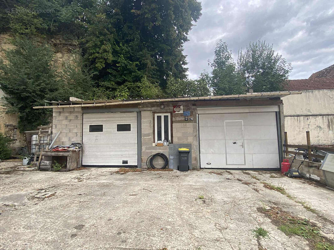 Maison à NEUILLY-SAINT-FRONT