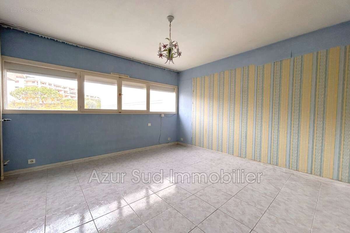 Appartement 87 m² à Antibes  - photo 8