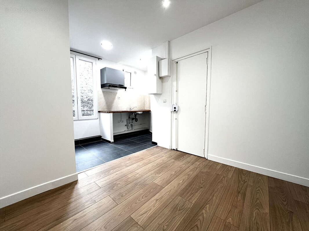 Appartement à PARIS-18E